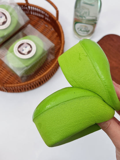 Matcha Cake Squishy – Slow-Rise Scented Stress Toy