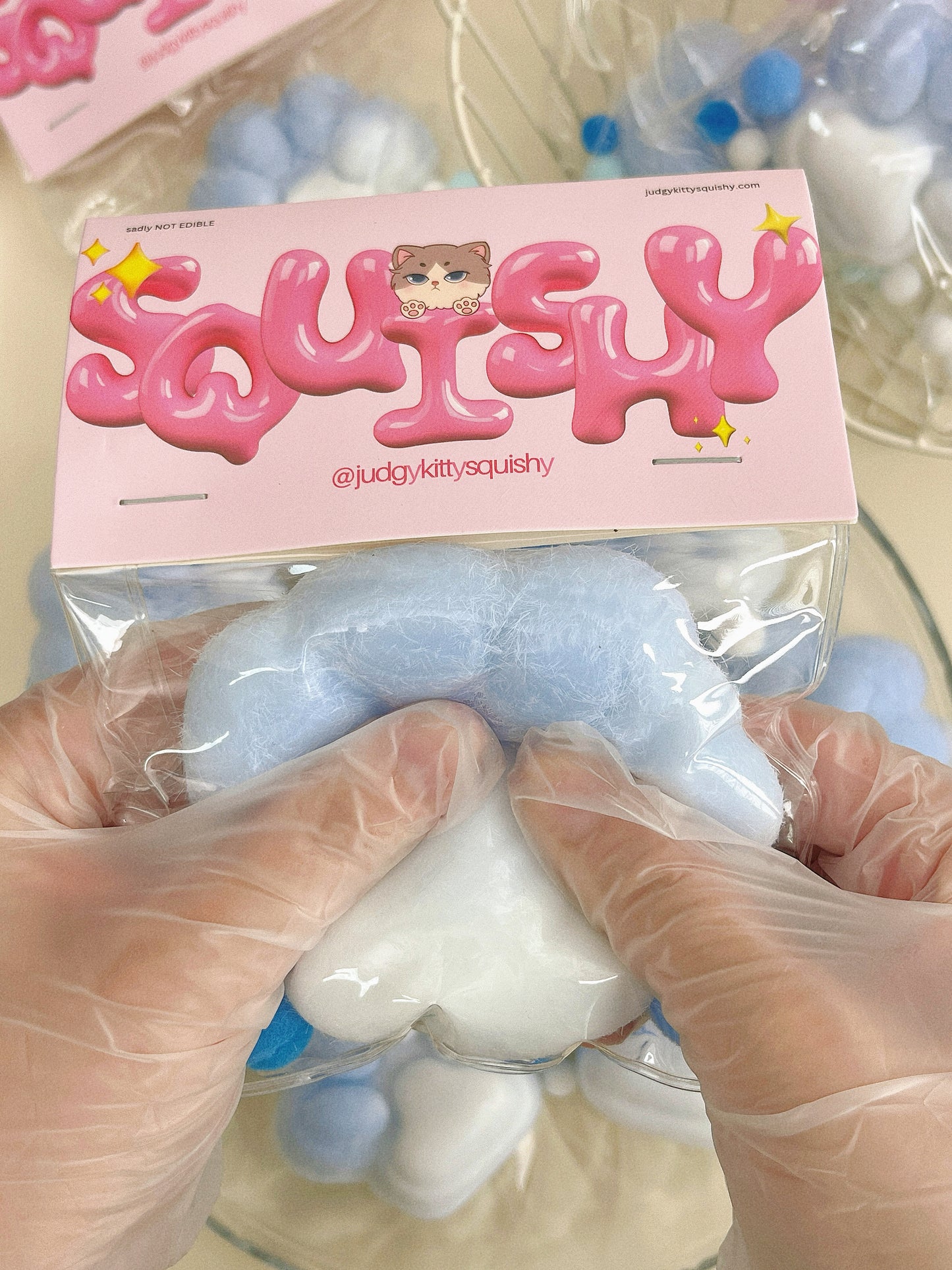 Fluffy Cat Paw Squishy - Soft and Comforting Stress Relief